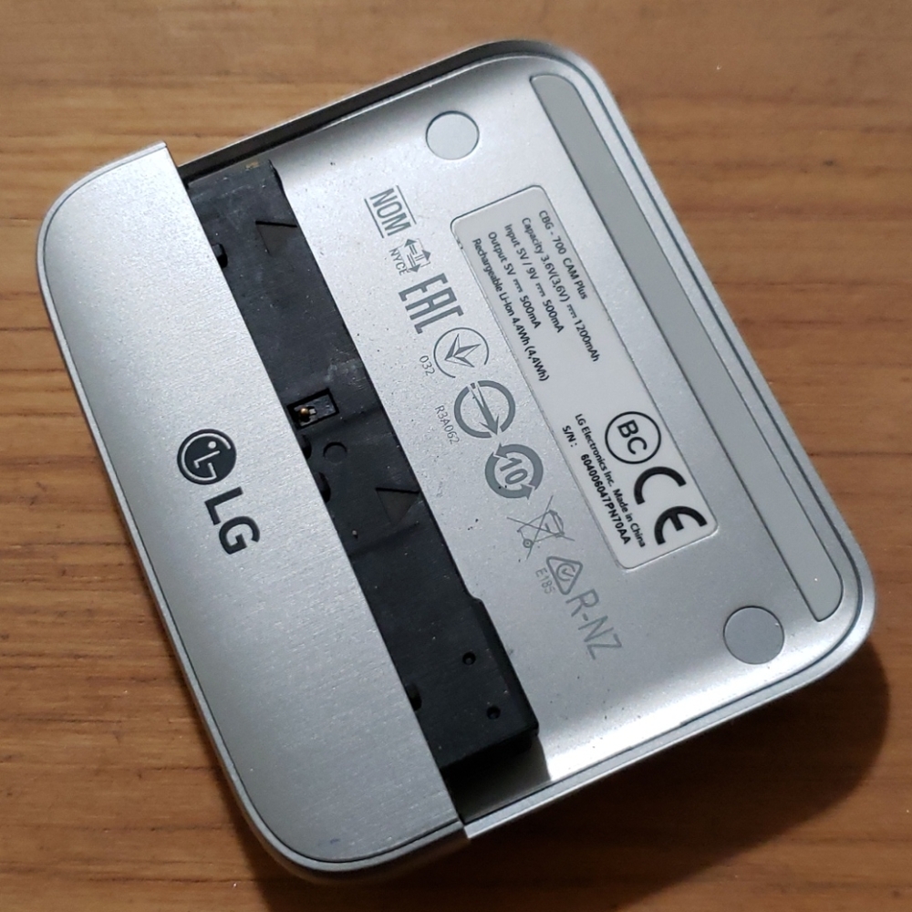 Brand new LG camara